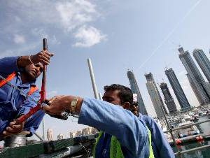 ওমানে এবার প্রবাসী শ্রমিকদের বেতন হচ্ছে দ্বিগুণ!