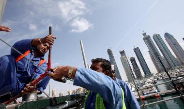 ওমানে এবার প্রবাসী শ্রমিকদের বেতন হচ্ছে দ্বিগুণ!